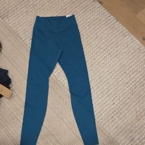New With Tags XS Nike Teal Mid-Rise Leggings